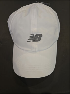 New Balance Laser Performance Hat Lightweight Breathable Adjustable NWT(c-10)